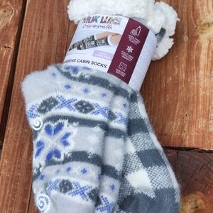Muk Luks cabin socks